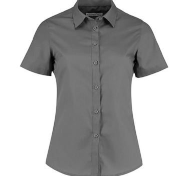 Kustom Kit - Women´s Tailored Fit Poplin Shirt Short Sleeve - Skjorte Med Eget Logo - K241