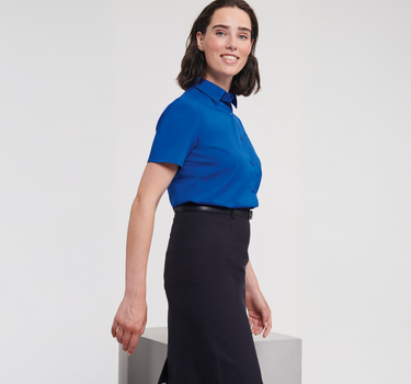 Russell Collection - Ladies´ Short Sleeve Poly-Cotton Easy Care Poplin Shirt - Skjorte Med Eget Logo