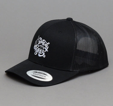 Ideal Daddy Needs A Beer Trucker Snapback Black Sort