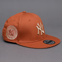 New Era MLB New York NY Yankees 9Fifty Side Patch Medium Snapback Medium Brown Beige Brun 60298839 