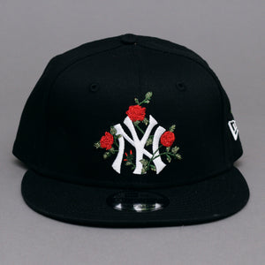New Era MLB New York NY Yankees 9Fifty Flower Snapback Black White Sort Hvid 60298842 