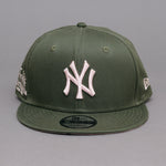 New Era MLB New York NY Yankees 9Fifty Side Patch Medium Snapback Olive Pink Grøn Lyserød 60298834 