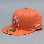 New Era MLB New York NY Yankees 59Fifty Team Outline Fitted Medium Brown Brun 60298773 