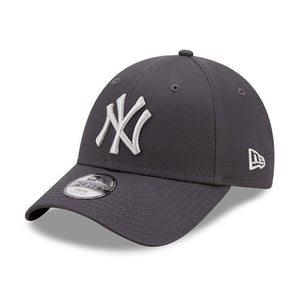 New Era MLB New York NY Yankees 9Forty Youth Adjustable Justrebar Grey Grå 60222477
