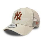 New Era MLB New York NY Yankees A Frame Print Stone Trucker Snapback Cream Beige 60141891